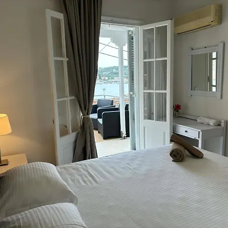 Paola's Full Sea View House 가이오스