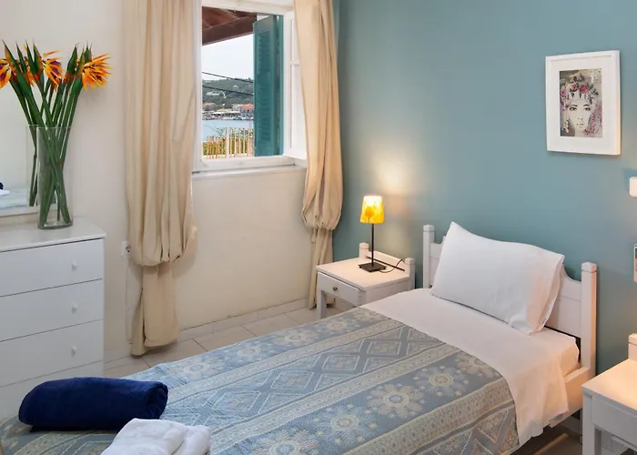 Paola's Full Sea View House